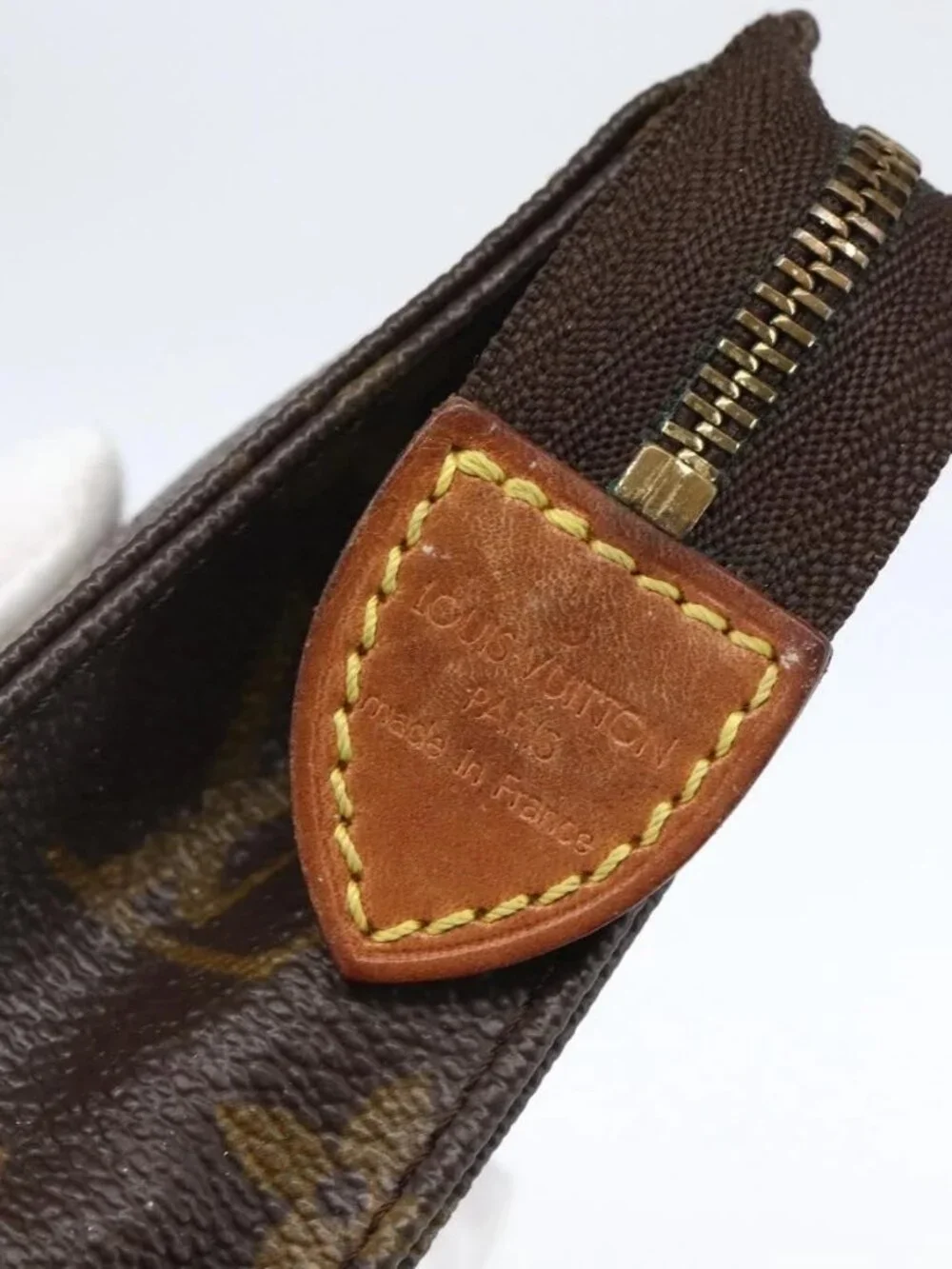 LOUIS VUITTON Monogram Poche Toilette 15 Pouch M47546 LV Auth fm5107